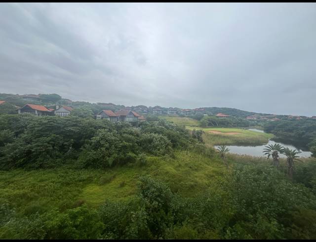 4 BEDROOM APARTMENT FOR SALE IN ZIMBALI ESTATE